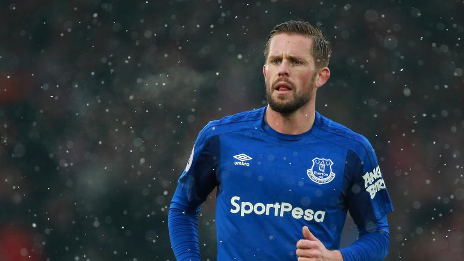 分秒决胜：关键比赛中的神仙表现瞬间，分秒必争