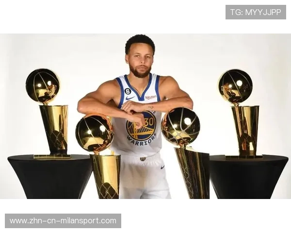 勇士队核心库里再度爆发，三分雨点不停，勇士队为库里布置的战术